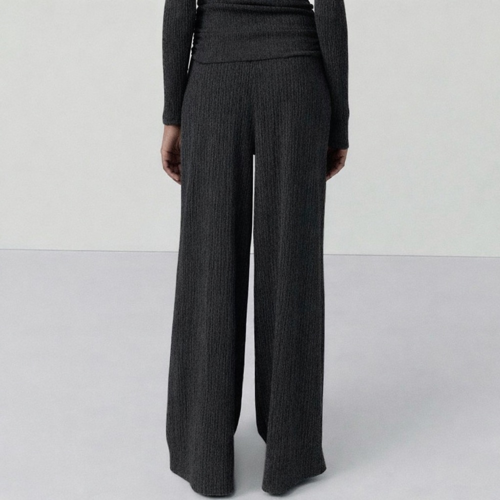 ZARA Textured Flowy Wide Leg Pants Size Medium
